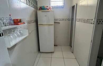 Imagem: O depósito está localizado em Laranjeiras, Caieiras à venda