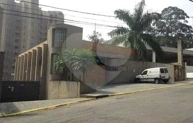 Imagem: O depósito possui 5 Vagas na garagem, 962m² de Área, Imóvel