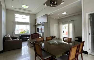 Imagem: A casa em condomínio possui 3 Dormitórios, 4 Banheiros, 3