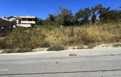 Imagem: O terreno possui 360m² de Área e está localizado em Brumadinho