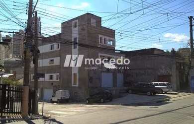 Imagem: O depósito possui 5 Vagas na garagem, 640m² de Área, Imóvel