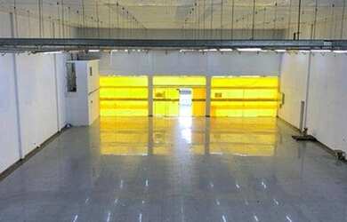 Imagem: O depósito possui 5 Vagas na garagem, 654m² de Área e está