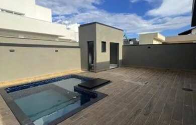 Imagem: A casa em condomínio possui 3 Dormitórios, 4 Banheiros, 2