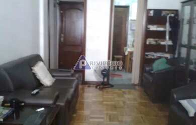 Imagem: O apartamento possui 2 Dormitórios, 2 Banheiros, 70m² de Área