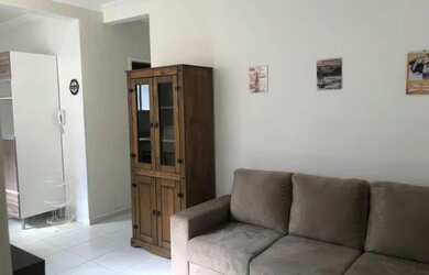 Imagem: O apartamento possui 2 Dormitórios, 1 Banheiro, 1 Vaga na garagem