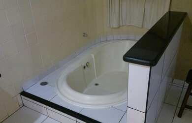 Imagem 5: Hotel Hot Springs. 1 Dormitório