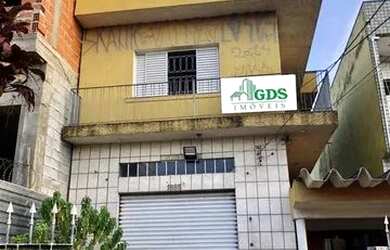 Imagem: O depósito possui 2 Vagas na garagem, 180m² de Área e está