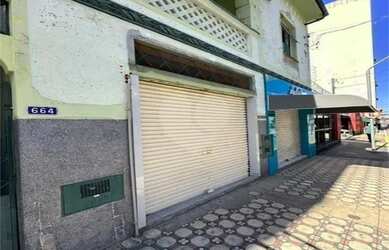 Imagem: O apartamento para alugar possui 1 Dormitório, 1 Banheiro e