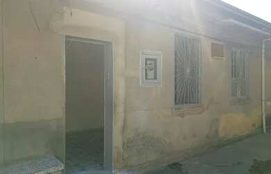 Imagem: A casa possui 1 Dormitório, 1 Banheiro, 65m² de Área e está