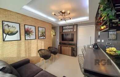 Imagem: O apartamento possui 2 Dormitórios, 1 Banheiro, 1 Vaga na garagem