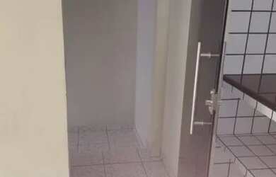 Imagem 5: VENDO CASA 2/4. Varanda, 60m² de Área, 1 Banheiroe2 Dormitórios