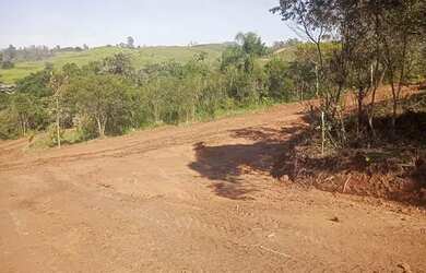 Imagem 2: Lote/Terreno para venda possui 500 metros quadrados em Ouro Fino - Santa...