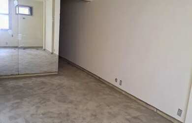 Imagem: A kitnet possui 1 Dormitório, 1 Banheiro, 32m² de Área e