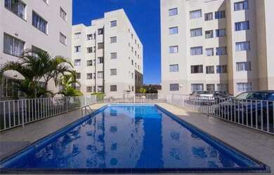 Imagem: O apartamento possui 2 Dormitórios, 1 Banheiro, 1 Vaga na garagem