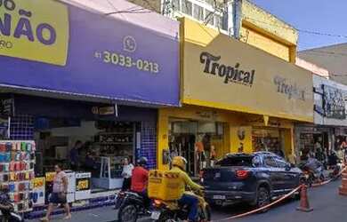 Imagem: O depósito possui 375m² de Área e está localizado em Matriz