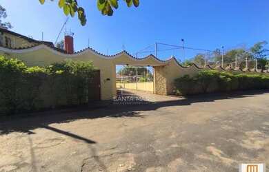 Imagem: O depósito possui 5 Vagas na garagem, 1.100m² de Área, Imóvel