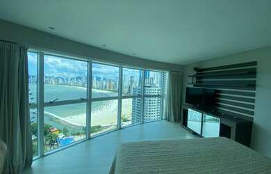 Imagem: O apartamento possui 2 Dormitórios, 1 Banheiro, 2 Vagas na