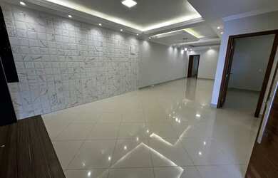 Imagem: A casa em condomínio possui 4 Dormitórios, 4 Banheiros, 5