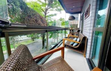 Imagem: O apartamento possui 3 Dormitórios, 3 Banheiros, 2 Vagas na