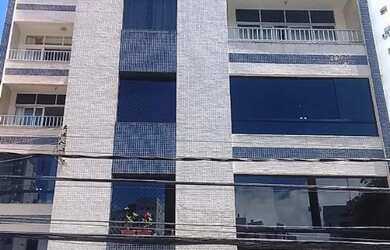 Imagem: O apartamento possui 2 Dormitórios e 2 Banheiros e está localizado