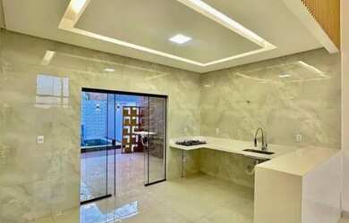 Imagem: A casa possui 2 Dormitórios, 1 Banheiro e está localizado