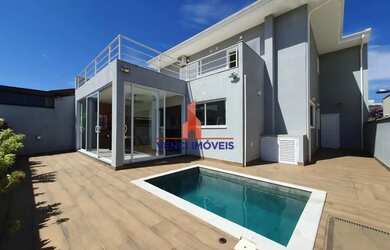 Imagem: A casa em condomínio possui 3 Dormitórios, 4 Banheiros, 4