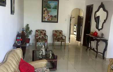 Imagem: A casa em condomínio possui 4 Dormitórios, 3 Banheiros, 1