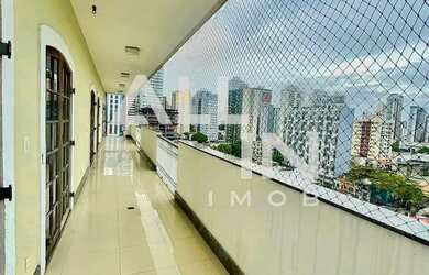 Imagem: O apartamento possui 3 Dormitórios, 5 Banheiros, 2 Vagas na