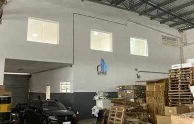 Imagem: O depósito possui 2.200m² de Área e está localizado em