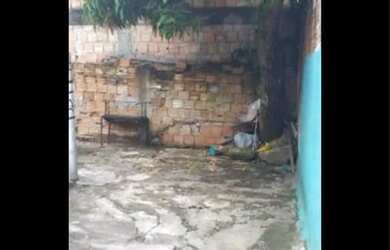 Imagem: A casa possui 4 Dormitórios, 3 Banheiros, 1 Vaga na garagem