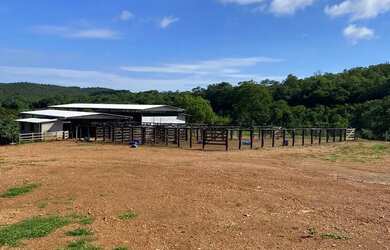 Imagem: A fazenda possui 5.614.400m² de Área e está localizado em