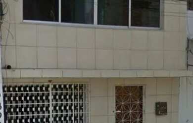 Imagem: A casa possui 3 Dormitórios, 2 Banheiros, 1 Vaga na garagem