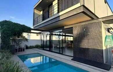 Imagem: A casa em condomínio possui 3 Dormitórios, 4 Banheiros, 4