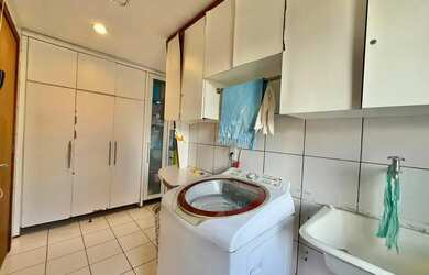 Imagem: O apartamento possui 2 Dormitórios, 3 Banheiros, 3 Vagas na