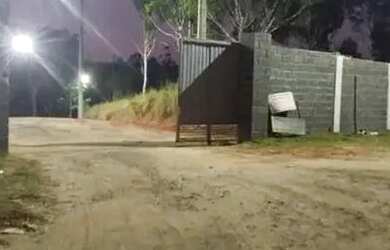 Imagem: O terreno possui 1.000m² de Área e está localizado em Guararema