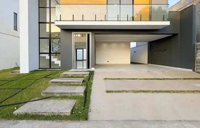 Imagem: A casa em condomínio possui 3 Dormitórios, 4 Banheiros, 2