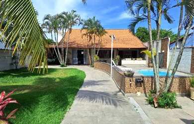 Imagem: A casa à venda possui 3 Dormitórios, 3 Banheiros, 3 Vagas