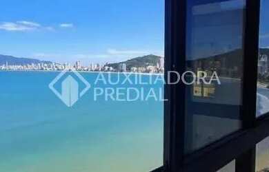 Imagem: O apartamento possui 4 Dormitórios, 5 Banheiros, 5 Vagas na