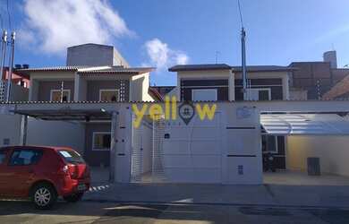 Imagem: A casa possui 3 Dormitórios, 2 Banheiros, 4 Vagas na garagem