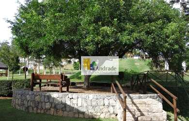 Imagem: O terreno possui 880m² de Área e está localizado em Jardim