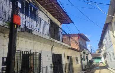 Imagem: A casa possui 2 Dormitórios, 1 Banheiro, 70m² de Área e