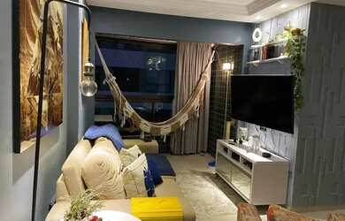 Imagem: O apartamento possui 2 Dormitórios, 1 Banheiro, 1 Vaga na garagem