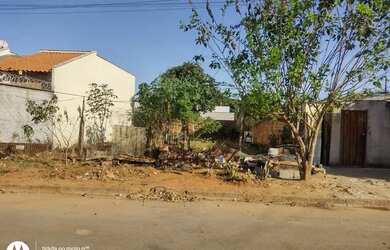 Imagem: O terreno está localizado em Jardim Dos Girassóis, Aparecida
