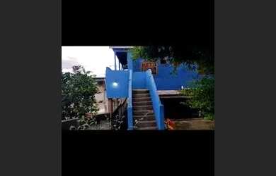 Imagem: A casa possui 2 Dormitórios e 1 Banheiro e está localizado