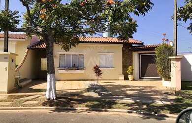 Imagem: A casa em condomínio possui 2 Dormitórios, 2 Banheiros, 2