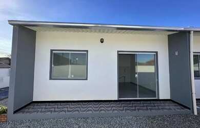 Imagem: A casa possui 2 Dormitórios, 1 Banheiro, 30m² de Área e