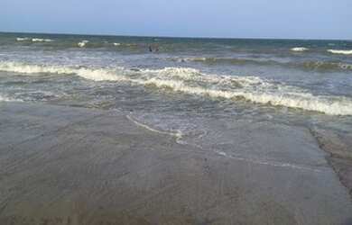 Imagem 3: Casa para venda vista mar na beira da Praia de Panaquatira