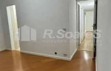 Imagem 9: Apartamento com 2 quartos sendo 1 suíte, dependências, garagem, em Freguesia