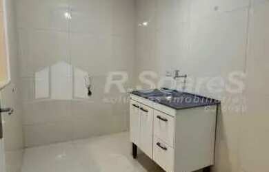 Imagem 13: Apartamento com 2 quartos sendo 1 suíte, dependências, garagem, em Freguesia