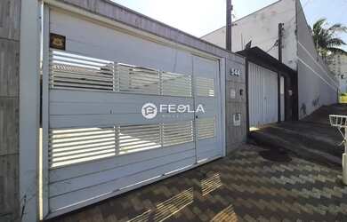 Imagem: A casa possui 2 Dormitórios, 2 Banheiros, 5 Vagas na garagem